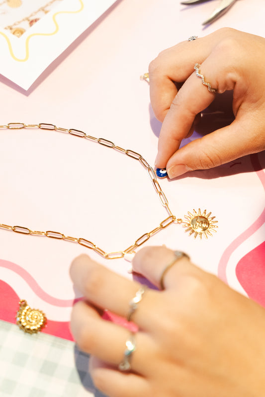 Taller Charms & Brunch